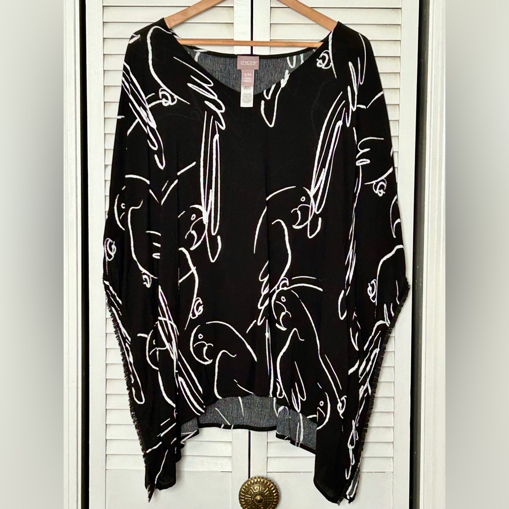 Black and White Parrot Patterned Top